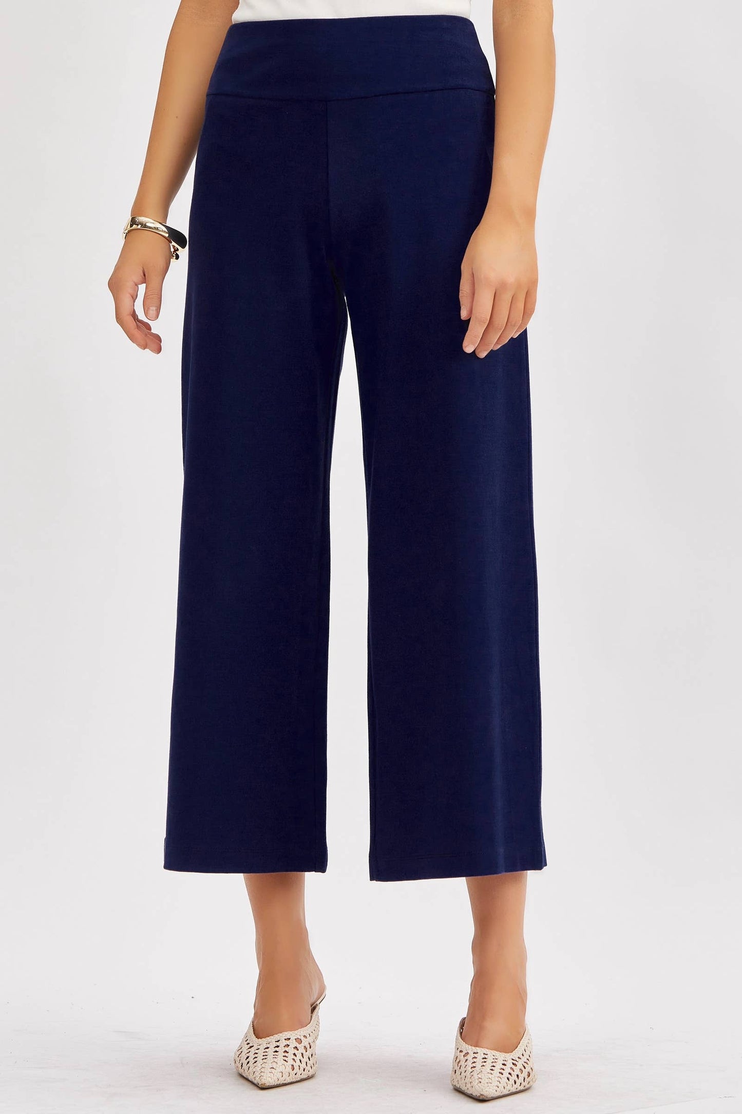 Magic Wide Cropped Pants