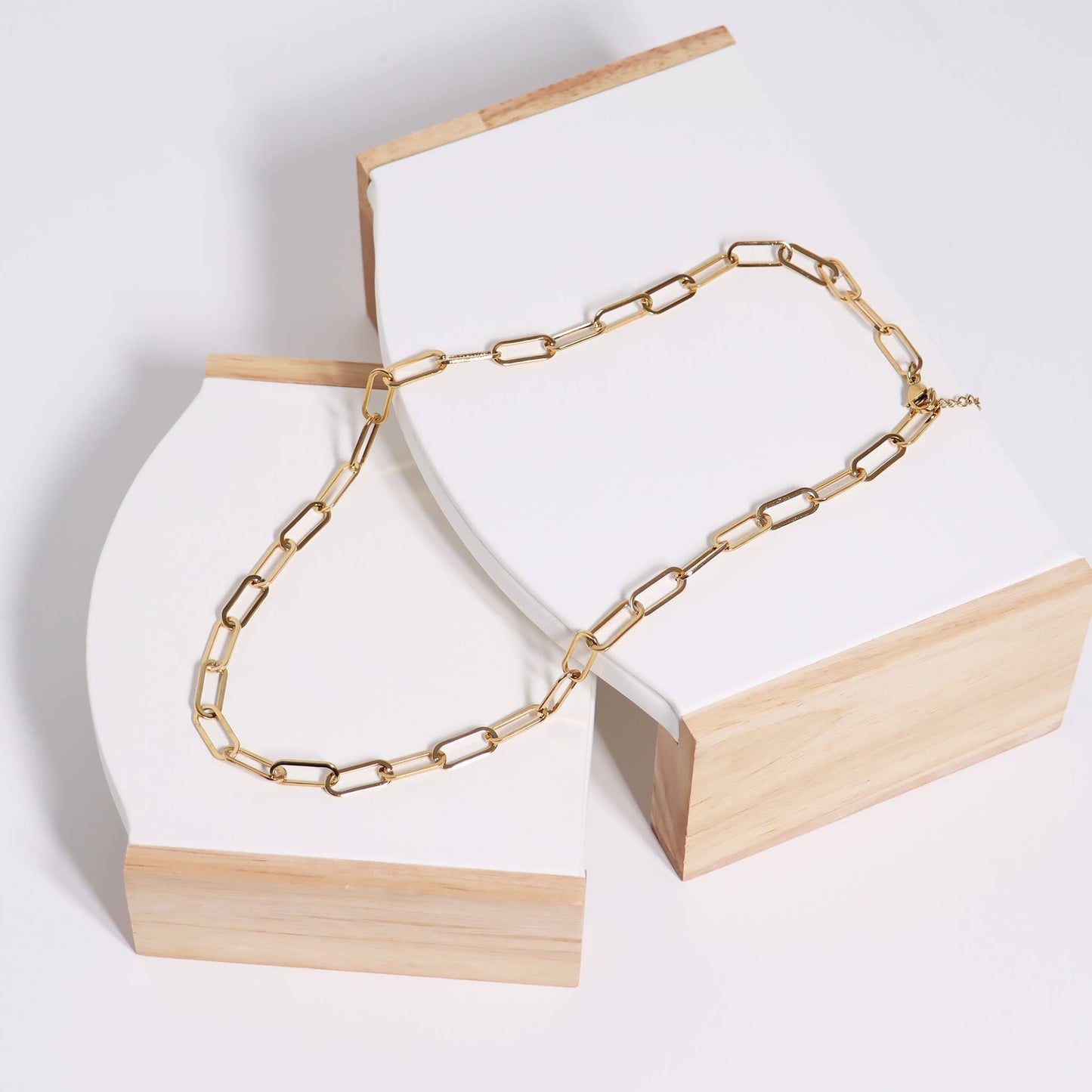 Gold Paperclip Chain Necklace: 16" / 2.5mm
