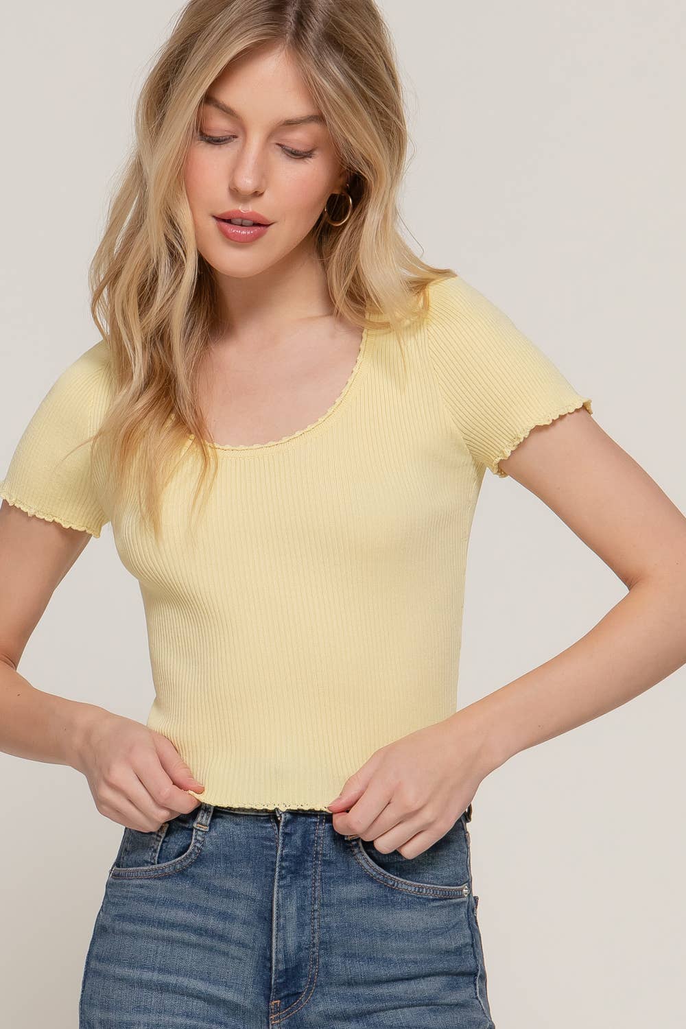 Scallop Trim Scoop Neck Short Sleeve Sweater