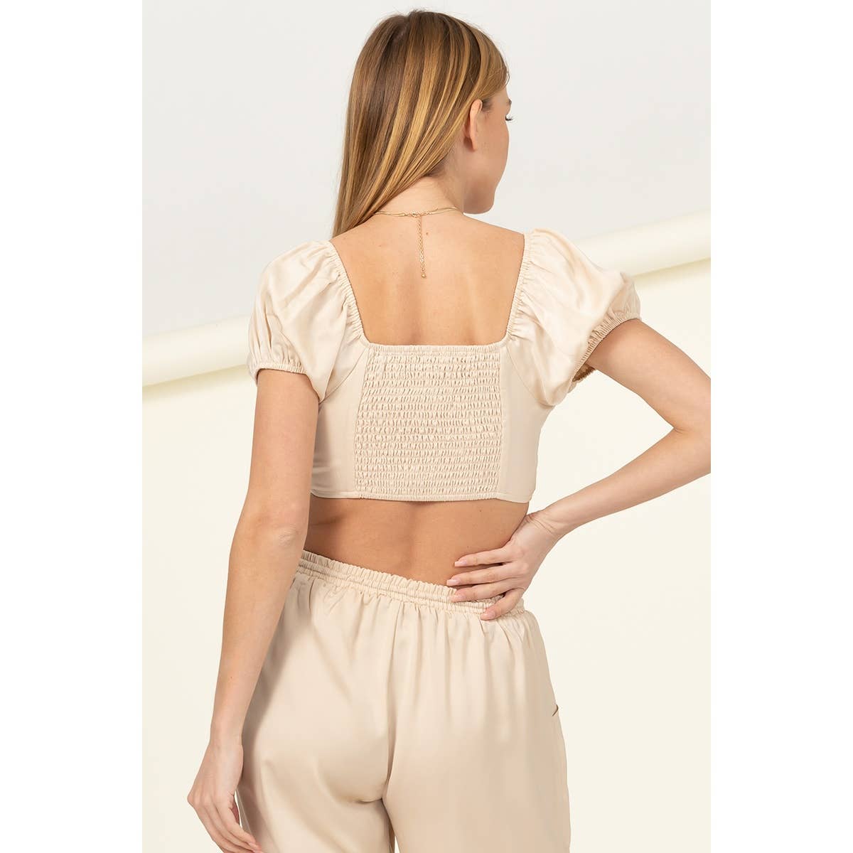 TOO CHIC CUTOUT CROP TOP