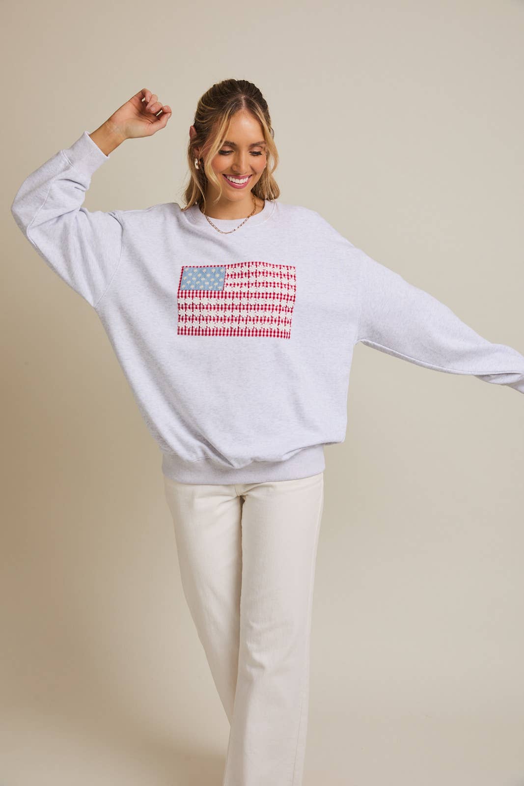 PLUS USA FLAG DAISY CREW NECK SWEATSHIRT