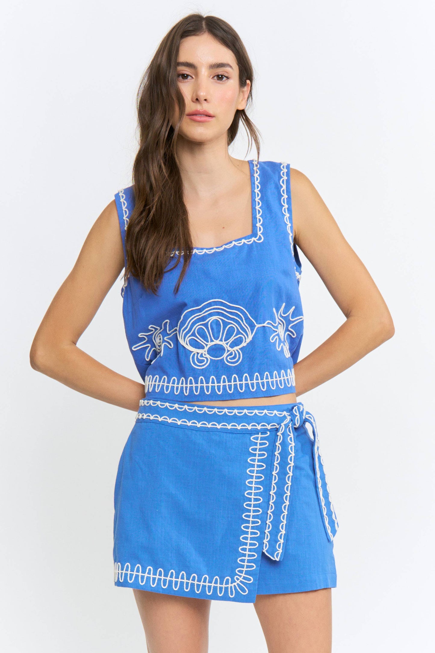 Scallop Embroidered Sleeveless Top