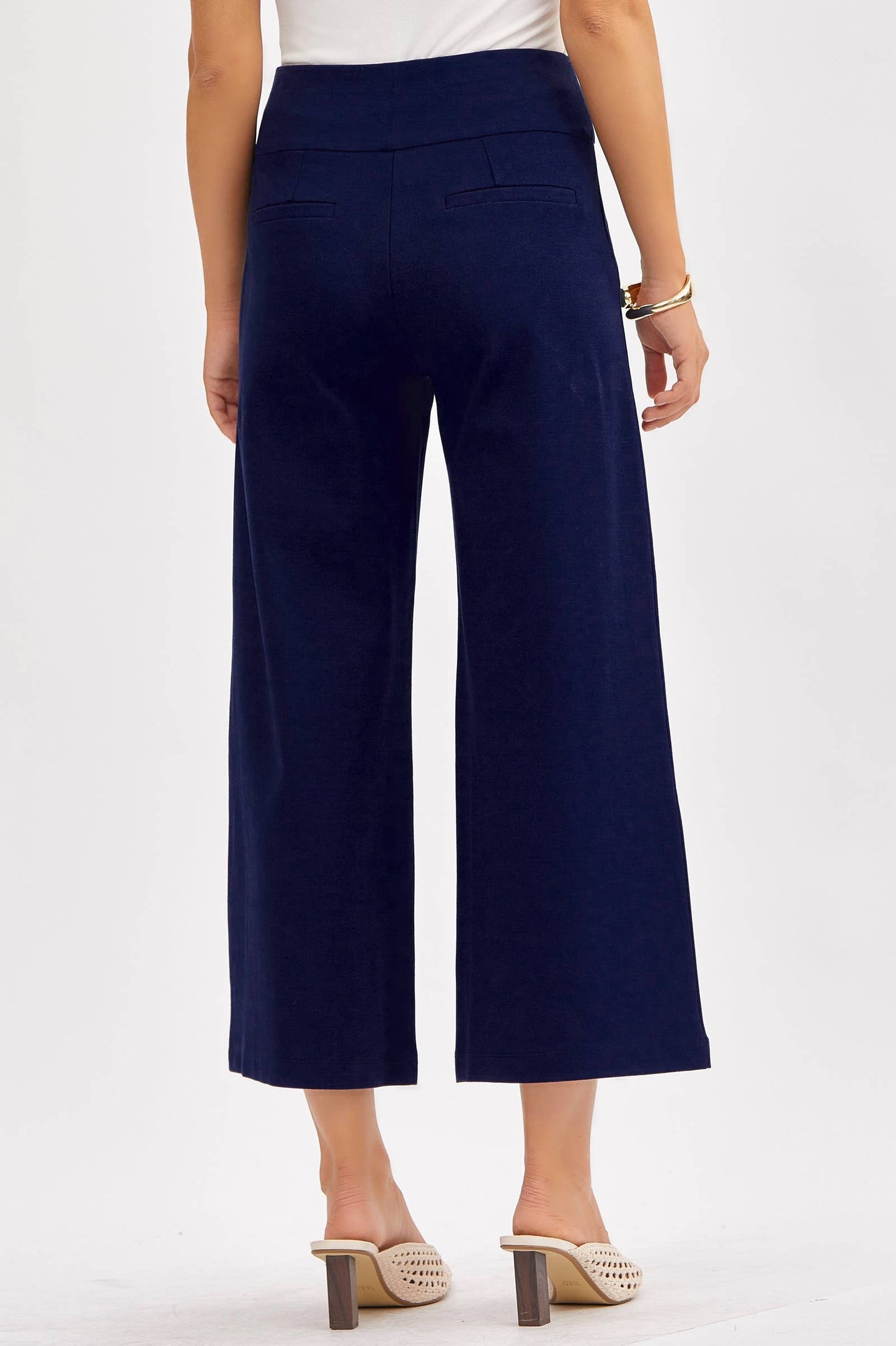 Magic Wide Cropped Pants