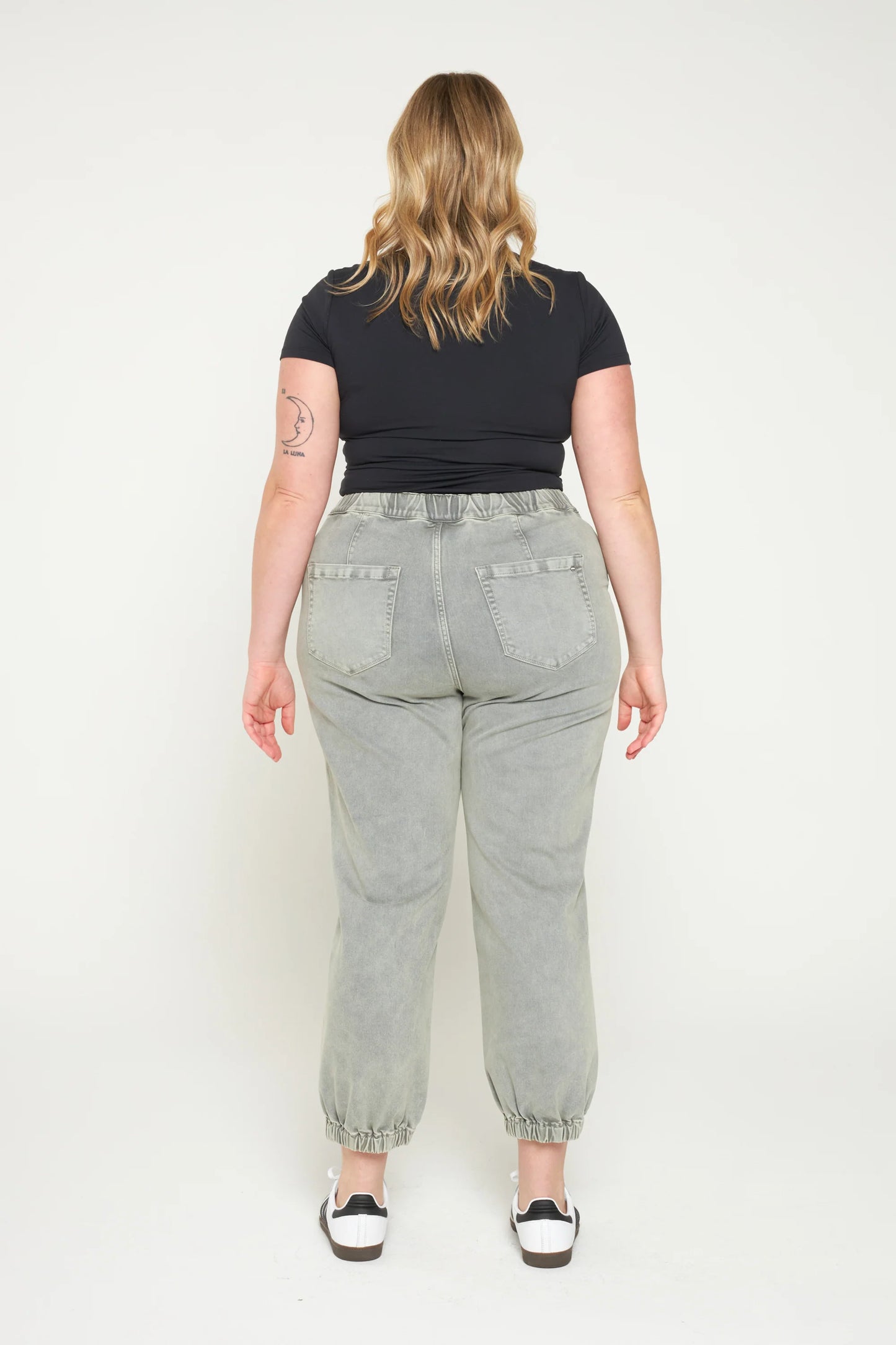 High Rise Crop Jogger (S-3X)