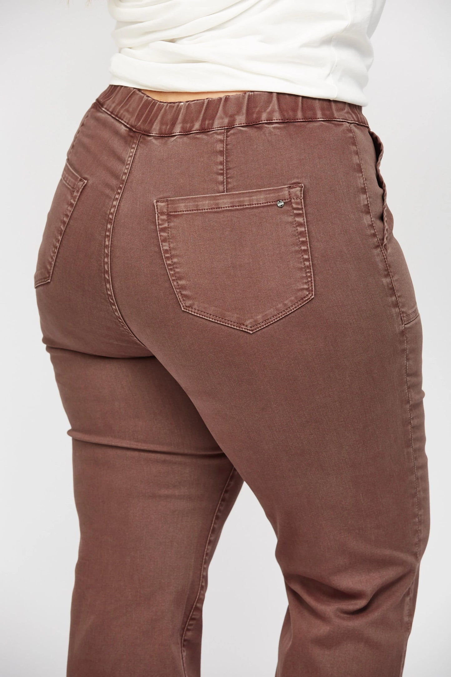 High Rise Crop Jogger Cocoa (S-3X)