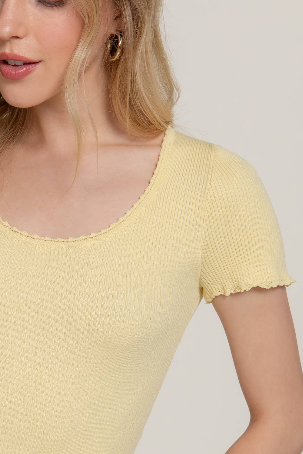 Scallop Trim Scoop Neck Short Sleeve Sweater