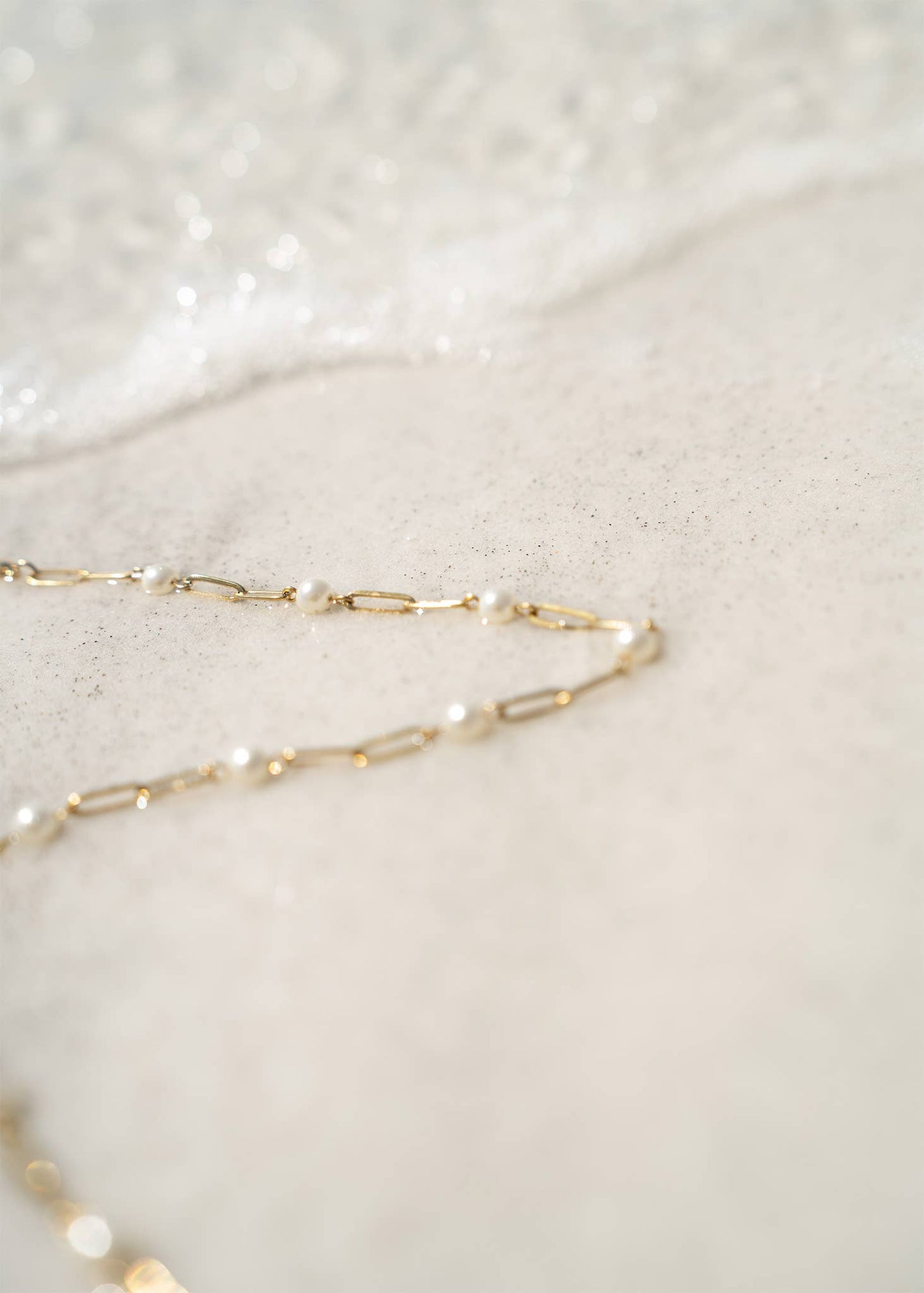 Multi Pearl Paperclip Chain Necklace 16"