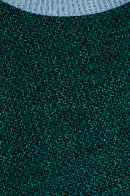 PLUS Contrast Round Neck Long Sleeve Top