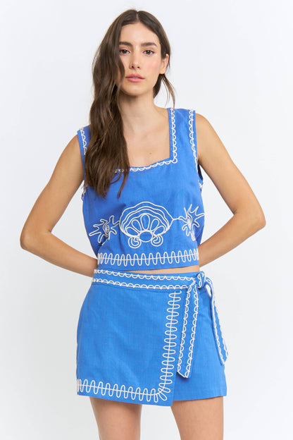 Scallop Embroidered Sleeveless Top