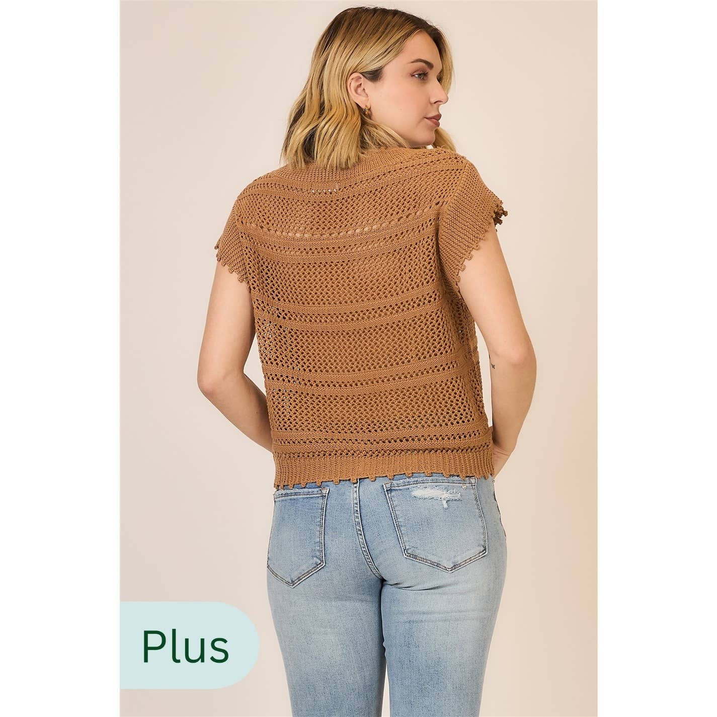 PLUS Ruched V Neck Short Sleeve Top