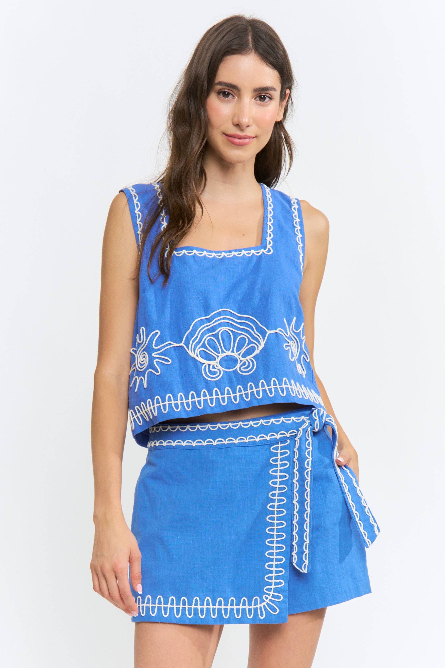 Scallop Embroidered Sleeveless Top
