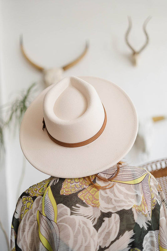 Flat Brin Buckle Hat