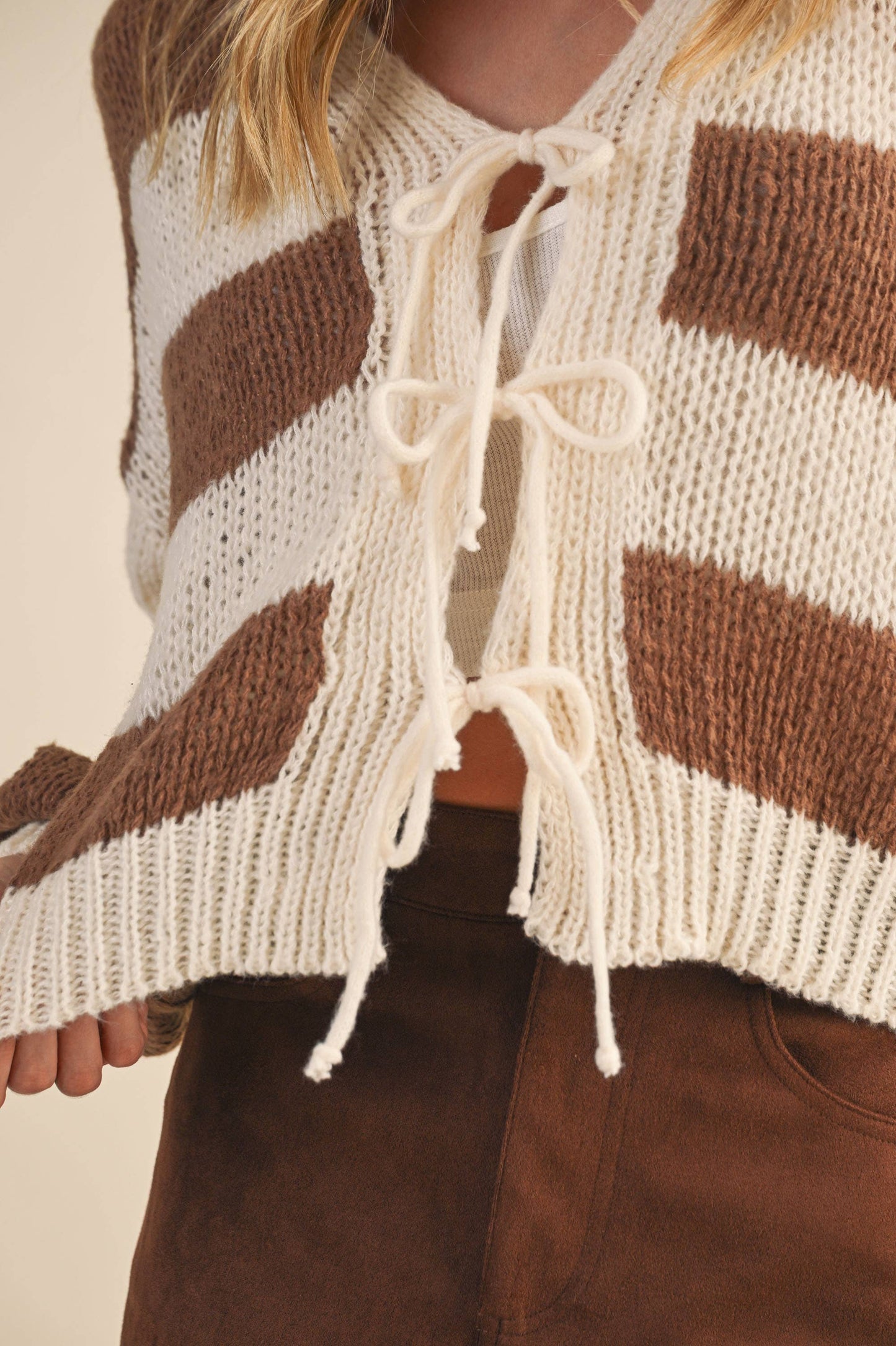 STRIPED FRONT TIE CARDIGAN SWEATER