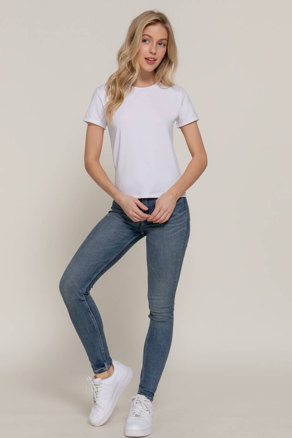 Short Sleeve Round Neck Knit Top
